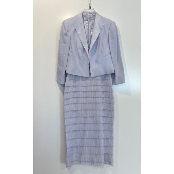 Daymor Couture Lavender 2 Piece Formal Gown w/Jacket Pleated Womens Size 10 - Picture 1 of 9